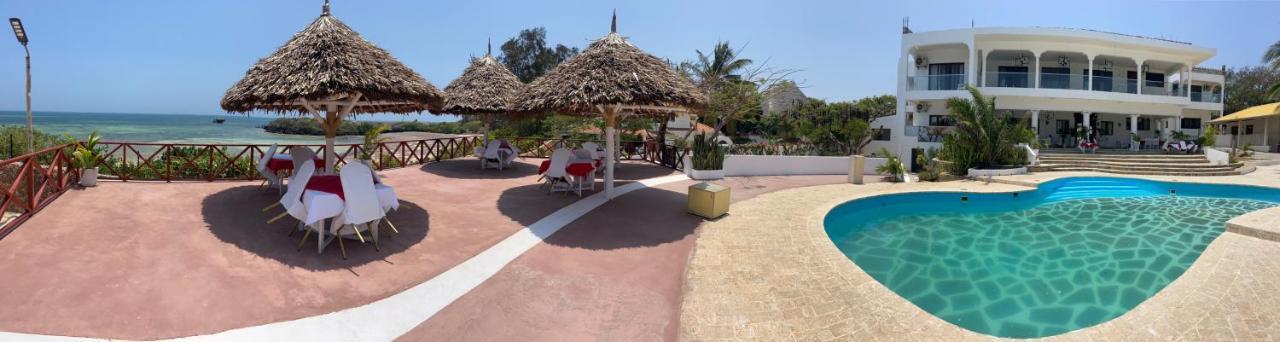 Met Beach Resort มาลินดี ภายนอก รูปภาพ