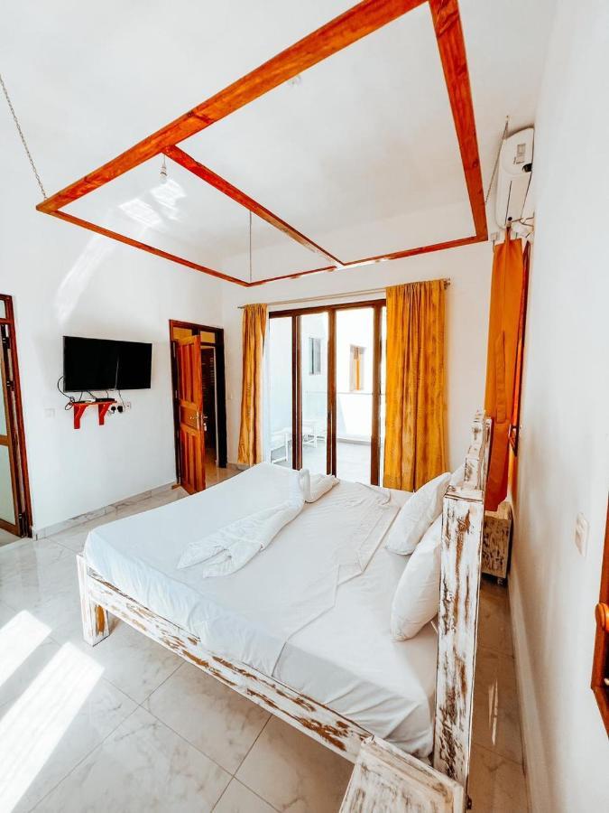 Met Beach Resort มาลินดี ภายนอก รูปภาพ