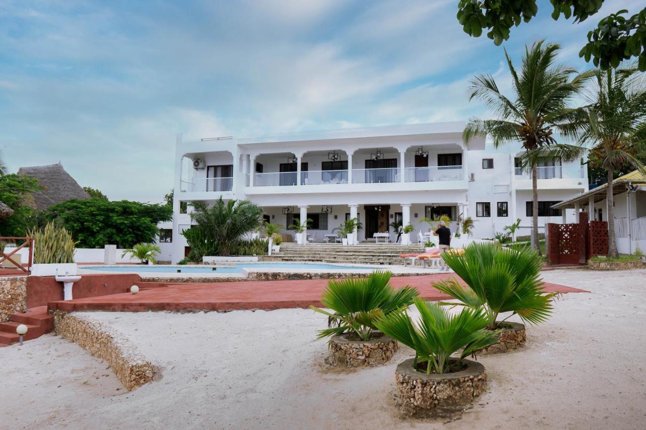 Met Beach Resort มาลินดี ภายนอก รูปภาพ